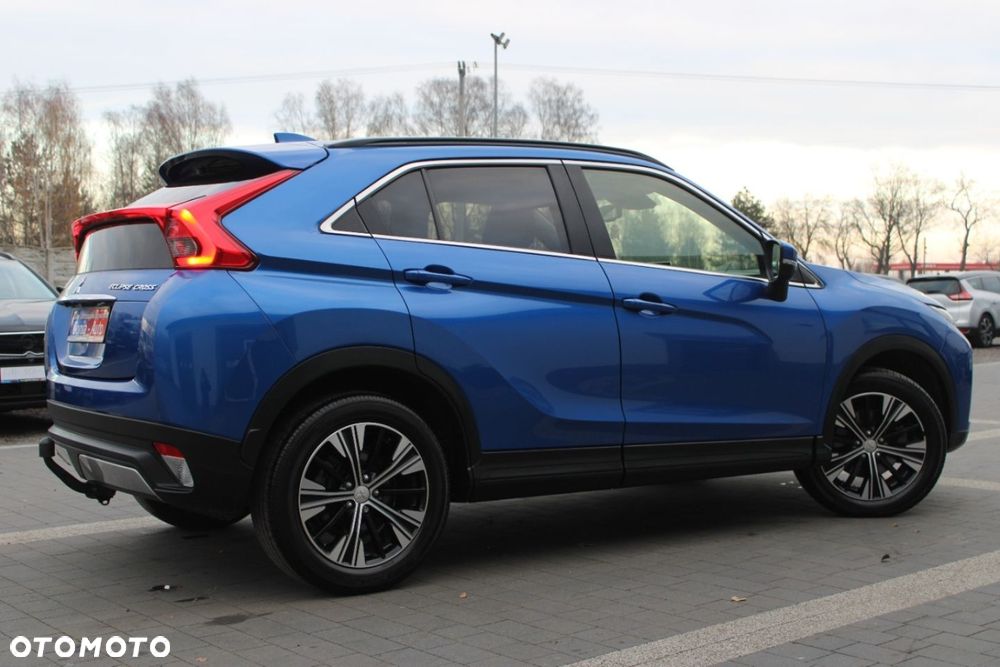 Mitsubishi Eclipse Cross - 10