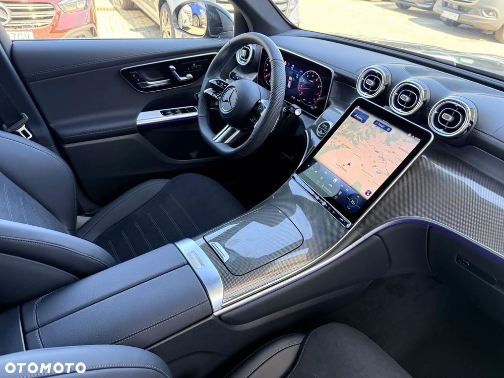 Mercedes-Benz GLC - 25