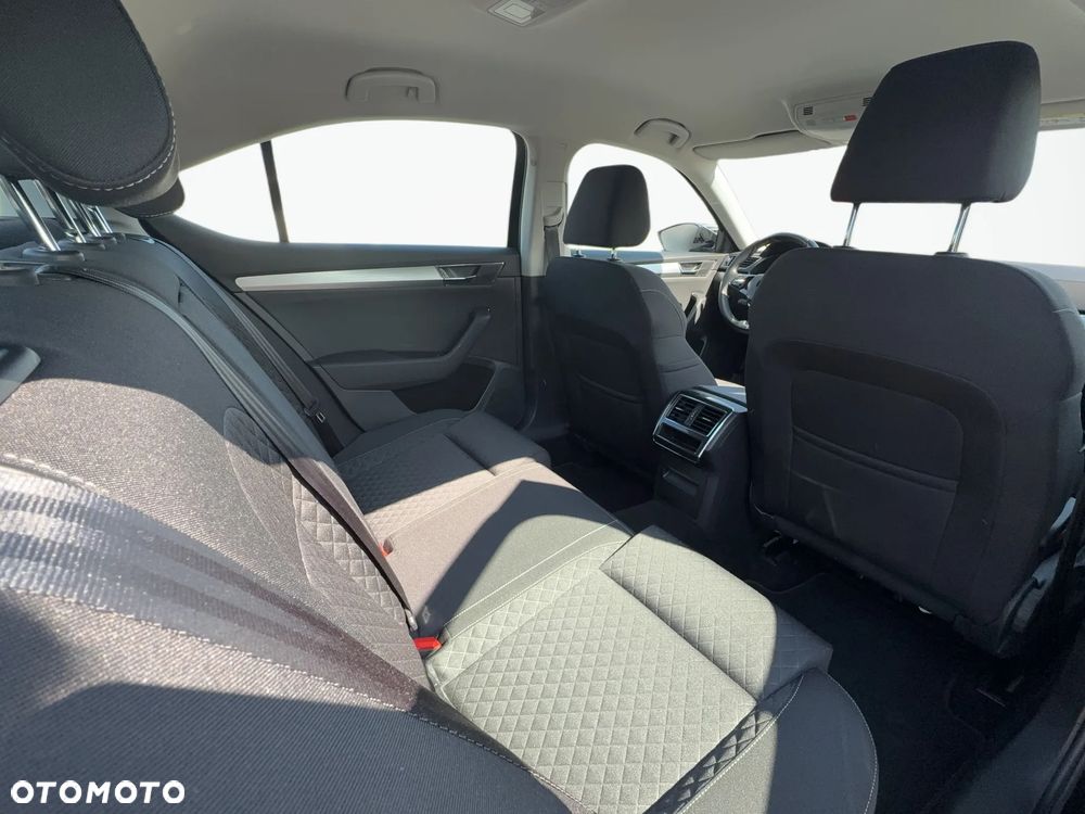 Skoda Superb 2.0 TSI Ambition DSG - 12