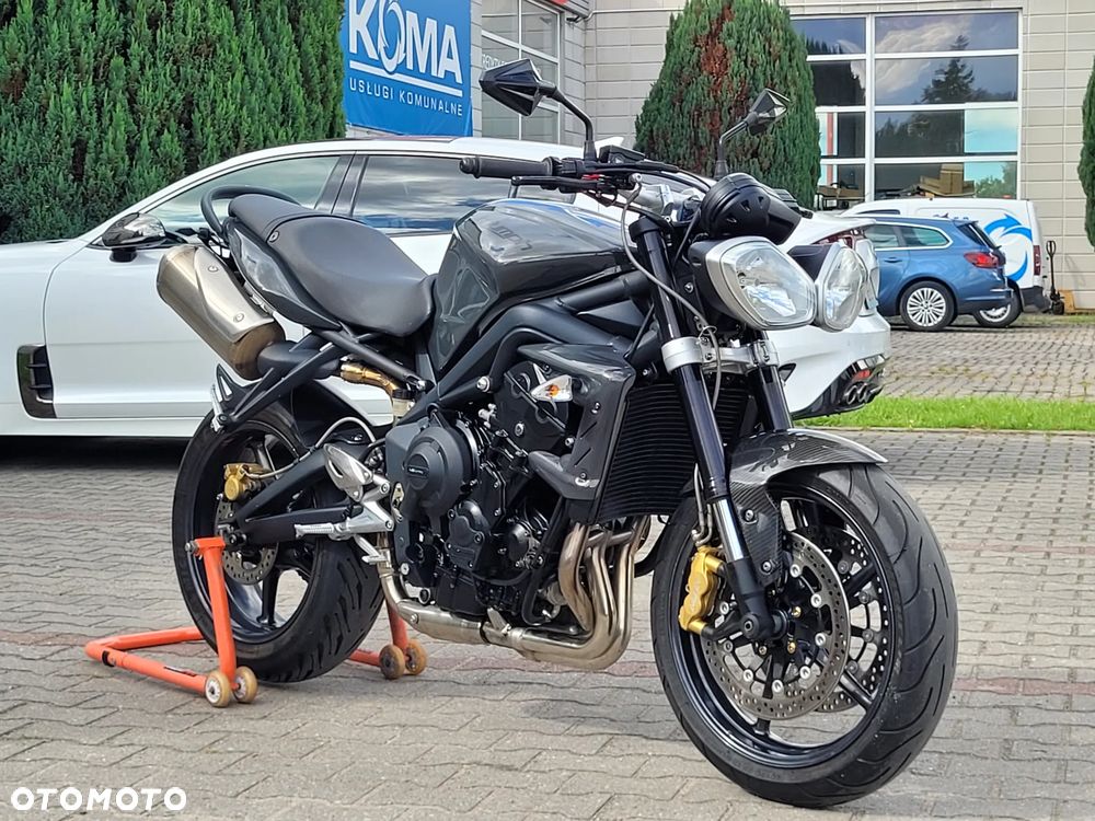 Triumph Street Triple - 12