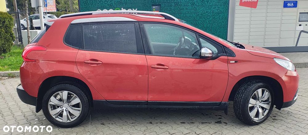 Peugeot 2008 1.6 BlueHDi Style - 8