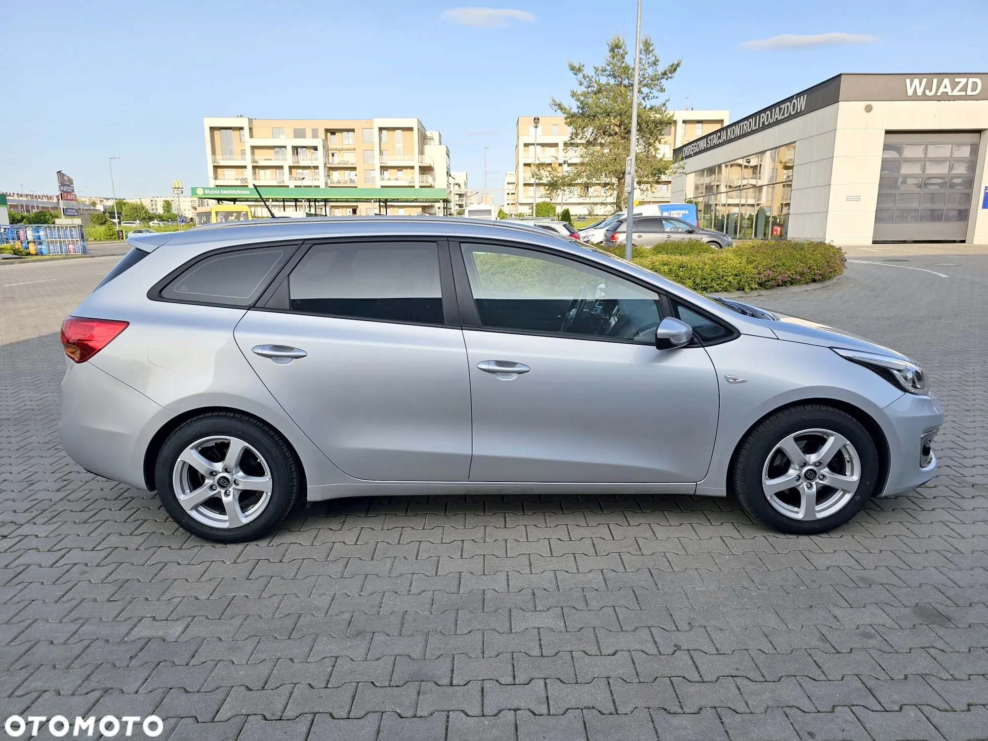 Kia Ceed 1.6 CRDi 136 ISG Platinum Edition - 7