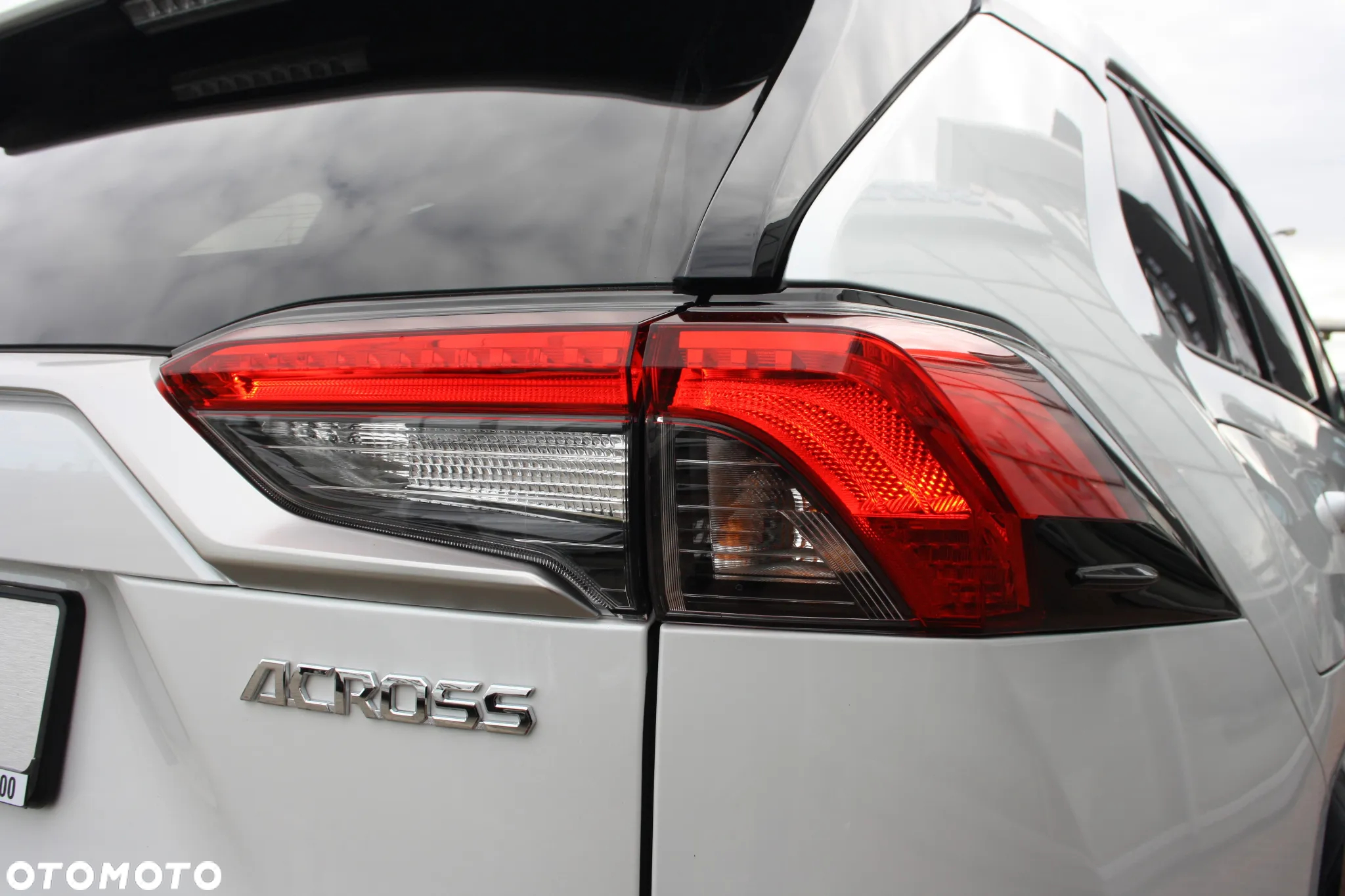 Suzuki Across 2.5 Plug-in Hybrid Elegance 4WD CVT - 32