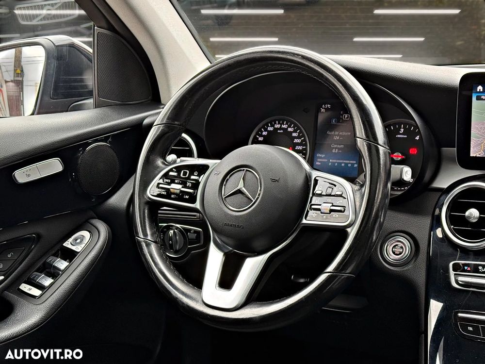 Mercedes-Benz GLC 300 d 4MATIC 9G-TRONIC - 28