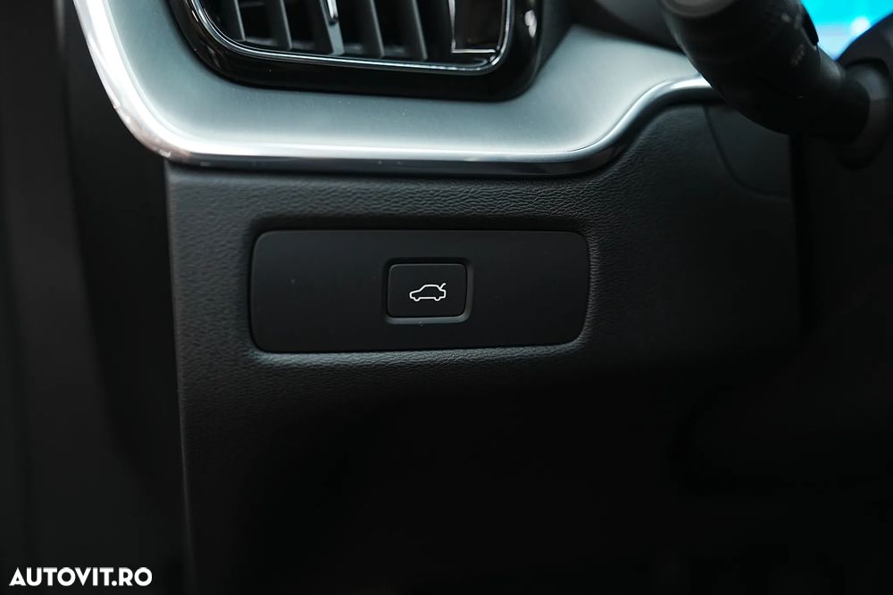 Volvo XC 60 B4 D Core - 34
