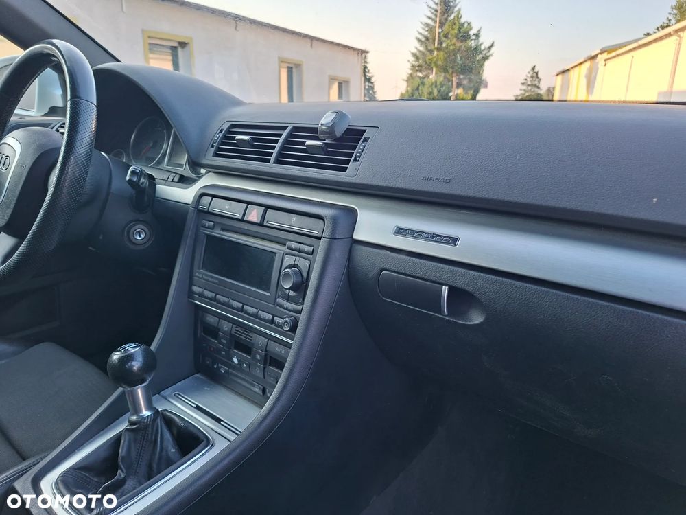 Audi A4 Avant 2.0 TDI DPF quattro S line Sportpaket (plus) - 11