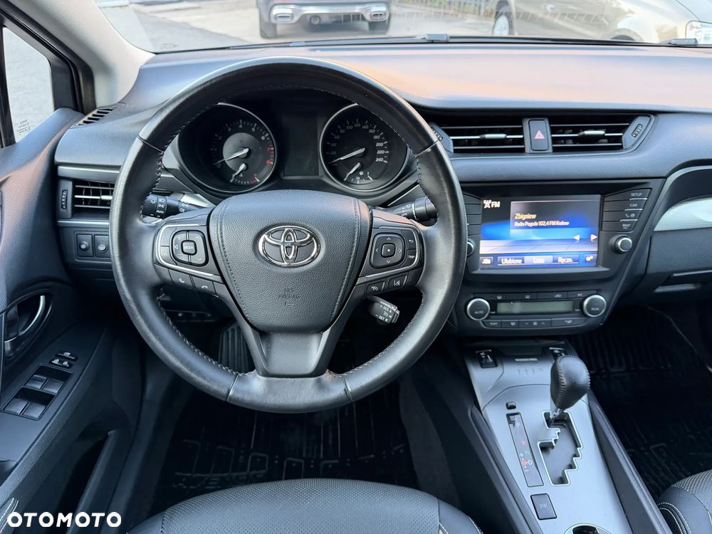 Toyota Avensis 2.0 Prestige MS - 9