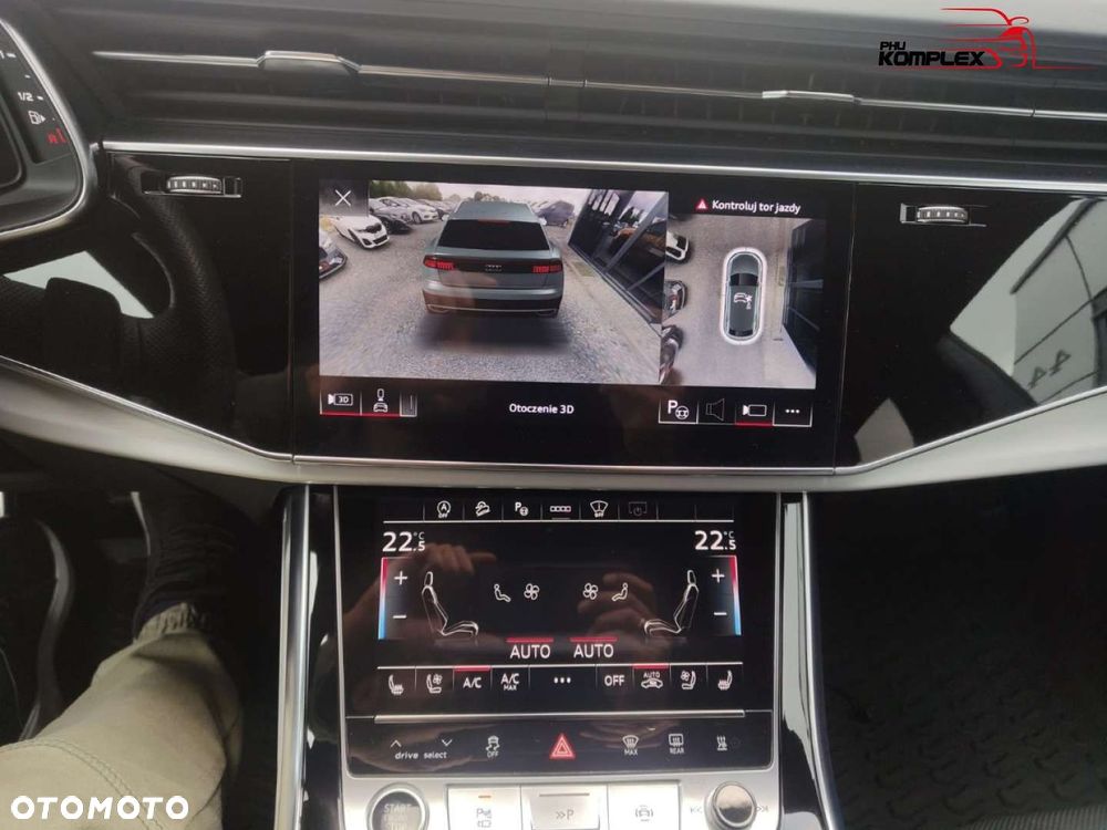 Audi Q8 - 18