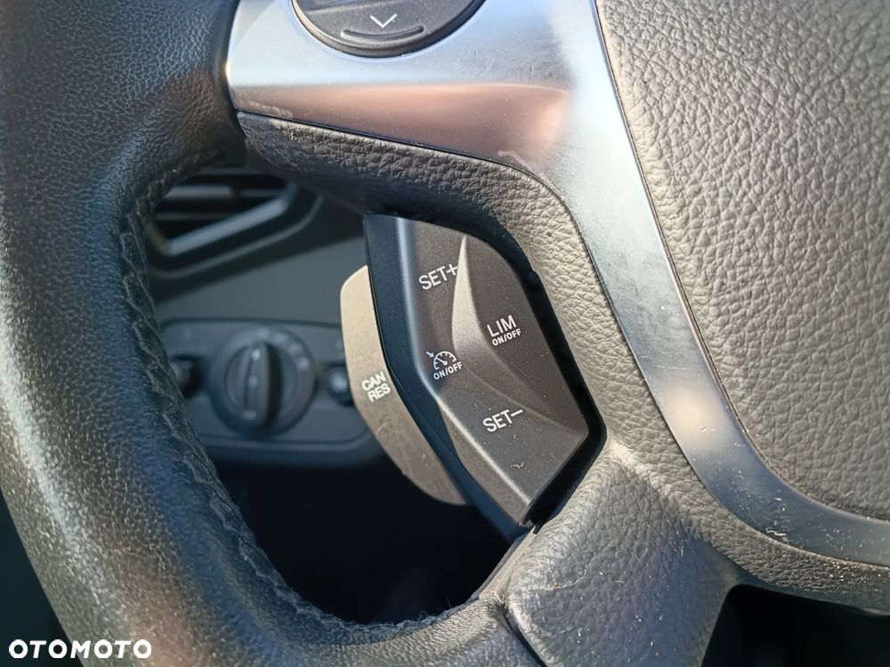 Ford Kuga 2.0 TDCi 4x4 Titanium - 19