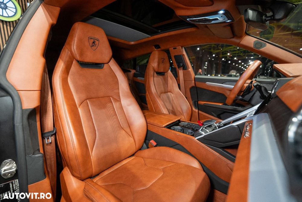 Lamborghini URUS - 33