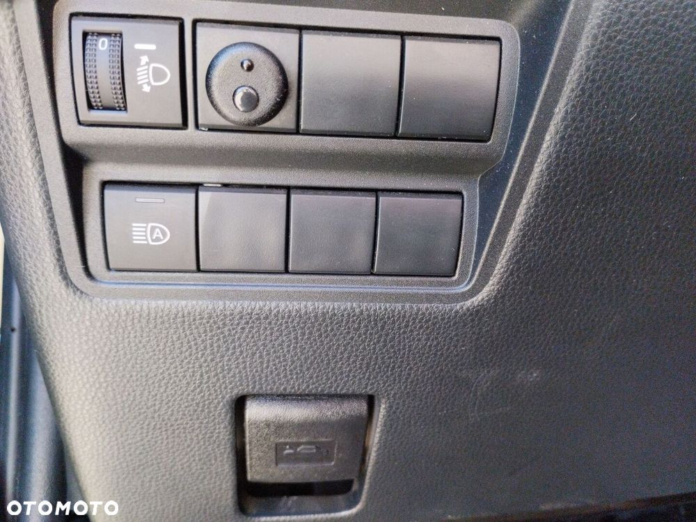 Toyota Yaris Cross Hybrid 1.5 Comfort 4x4 - 23