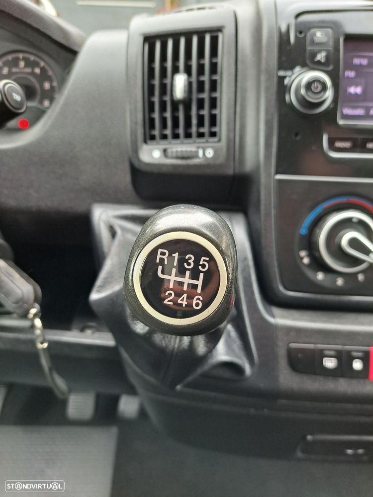 Peugeot Boxer 2.2 BlueHDi 330 L2H1 Premium - 11