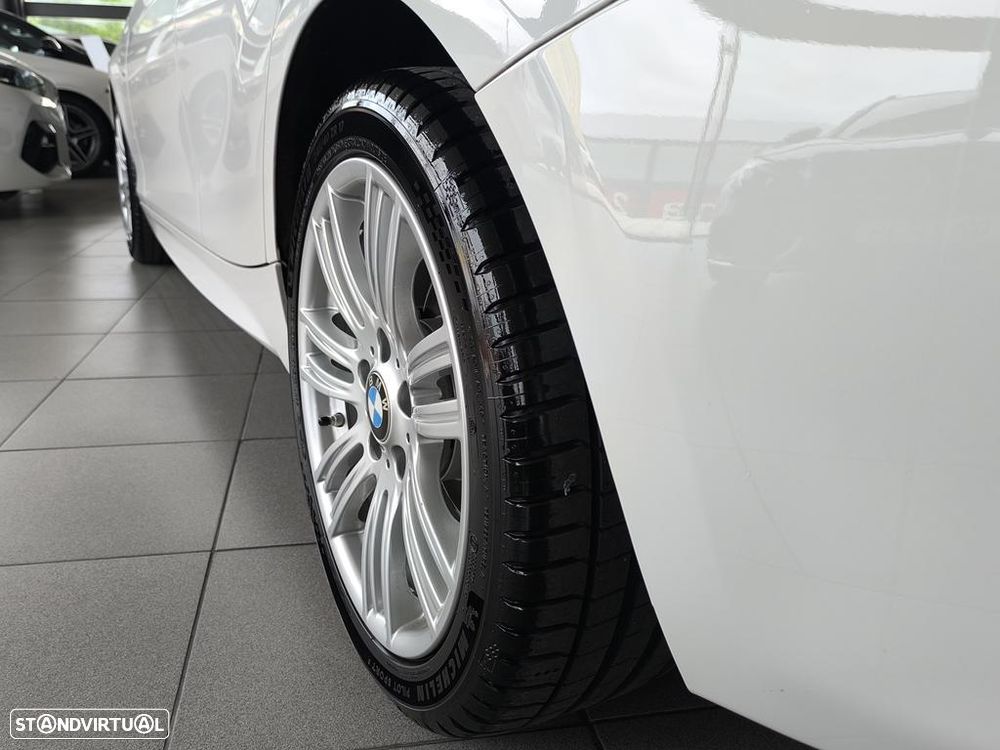 BMW 116 d Pack M - 42
