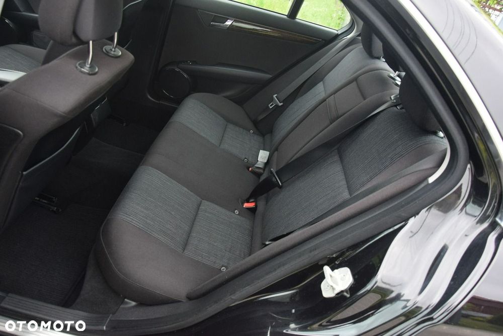 Mercedes-Benz Klasa C - 19