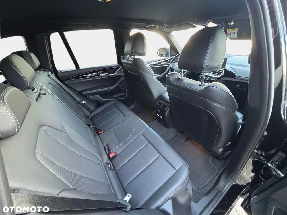 BMW X3 xDrive20i GPF Business Edition - 15