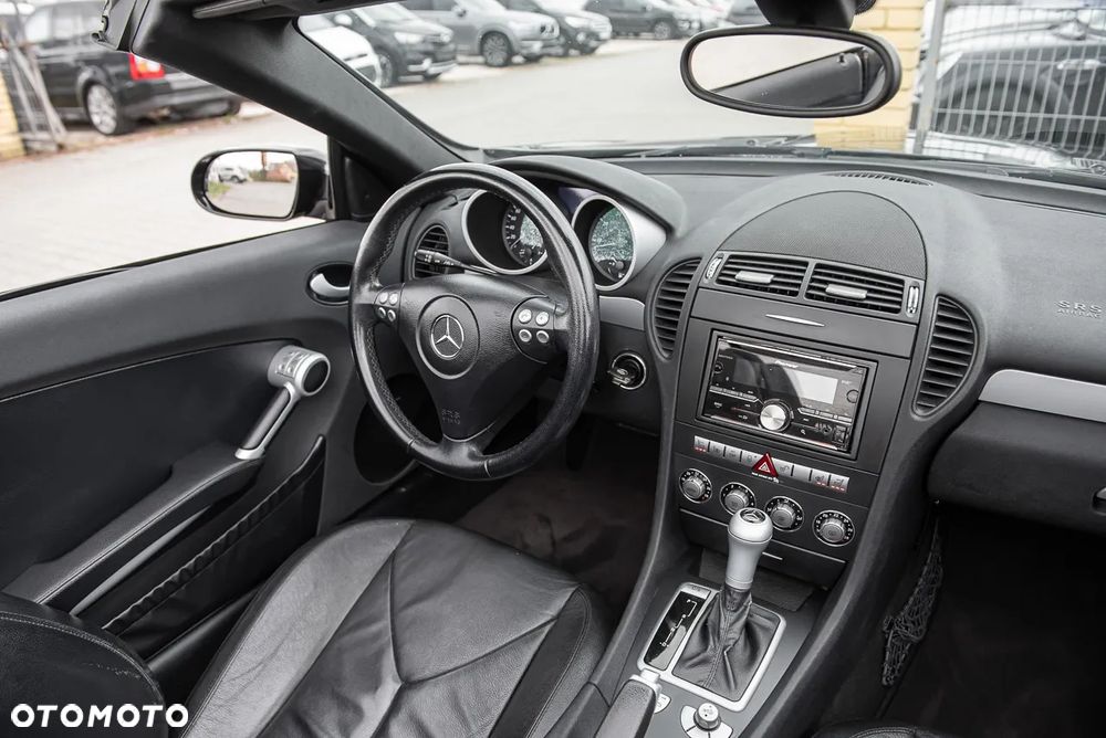 Mercedes-Benz SLK 350 7G-TRONIC - 25