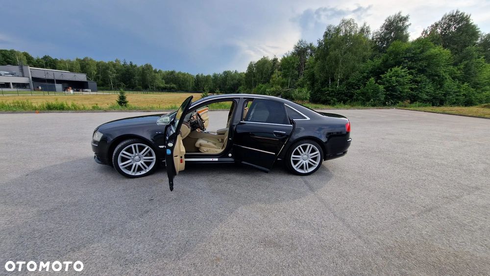 Audi S8 5.2 FSI Quattro - 25