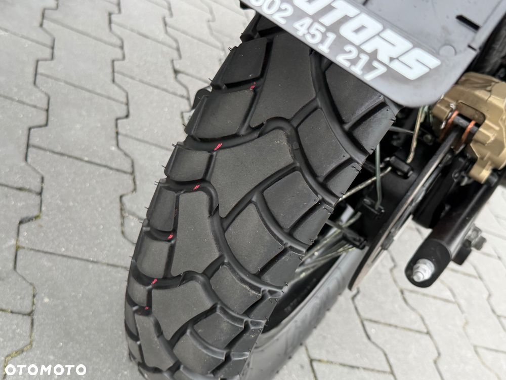 Royal Enfield Himalayan - 11