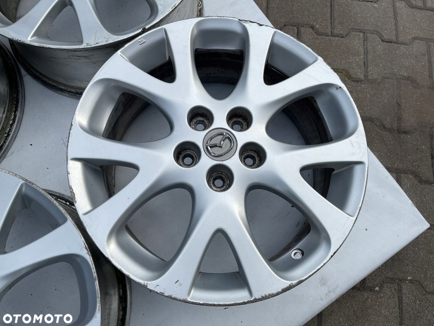 Felgi Mazda 7,5J 18cali ET60 321 - 7