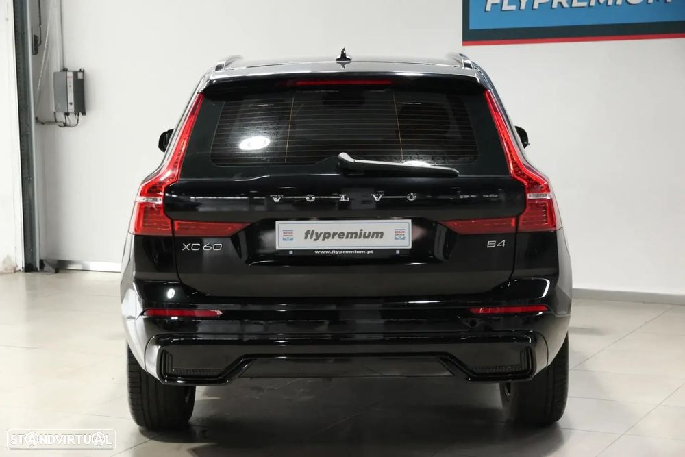 Volvo XC 60 2.0 B4 R-Design - 23