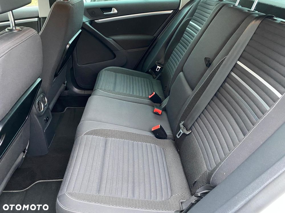 Volkswagen Tiguan 2.0 TDI DPF 4Motion BlueMotion Technology DSG Cup Sport & Style - 28