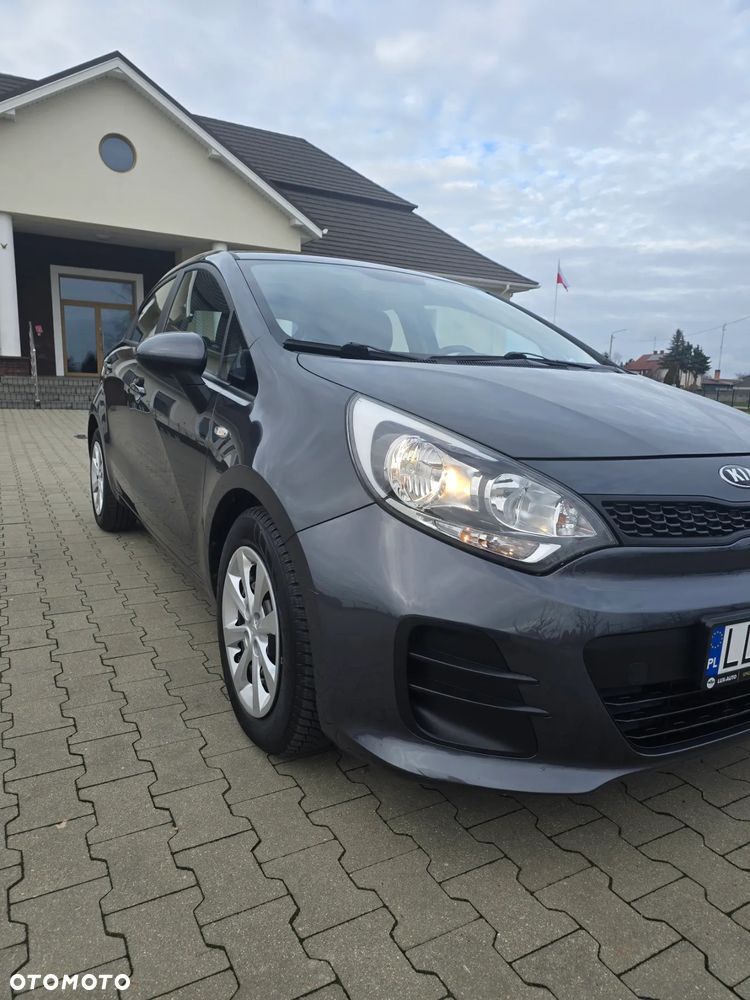 Kia Rio 1.2 Dream Team Edition - 11