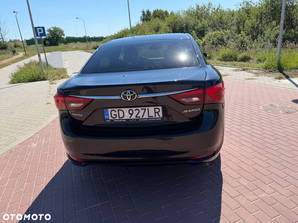 Toyota Avensis 2.0 D-4D Premium - 25