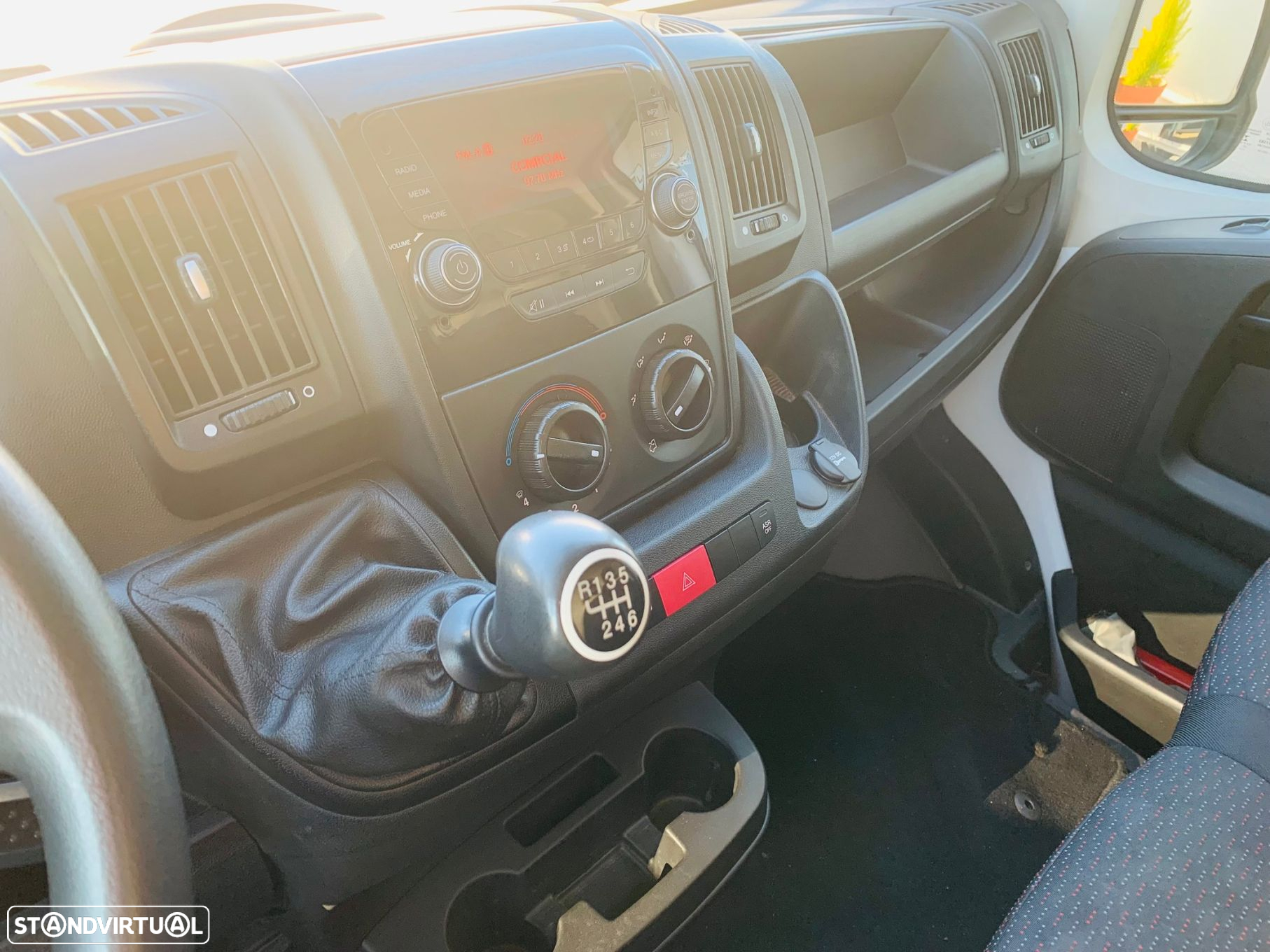 Peugeot Boxer 2.2 BlueHDi 335 L3 CD - 17