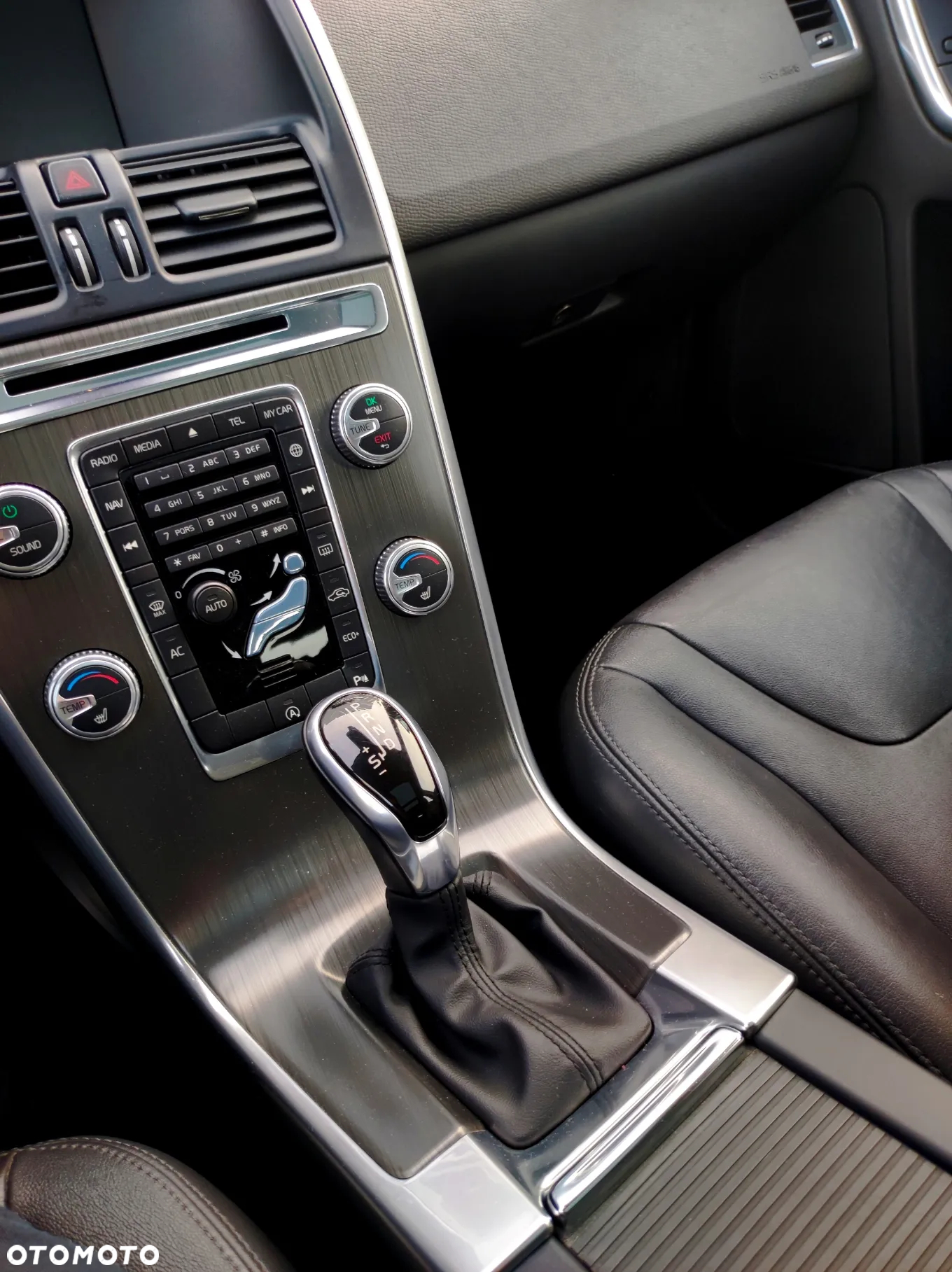Volvo XC 60 D4 Drive-E Summum - 10