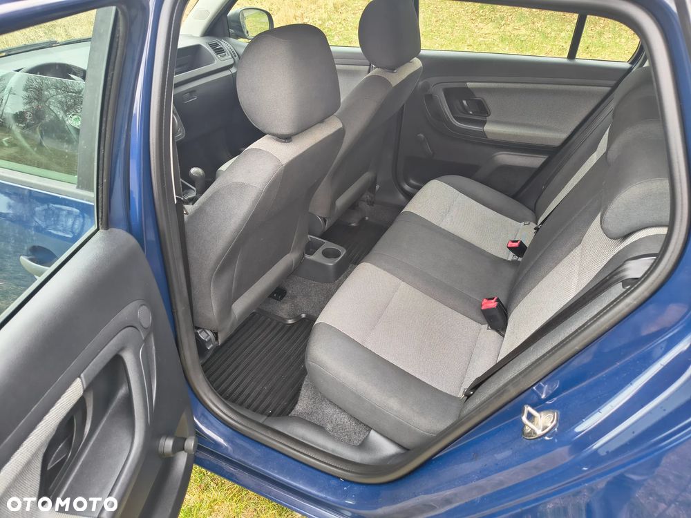 Skoda Fabia 1.4 16V Active - 11