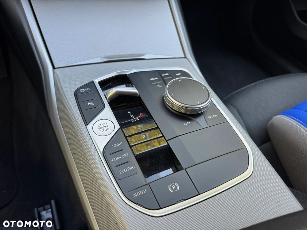 BMW Seria 3 318d Sport Line Shadow - 18