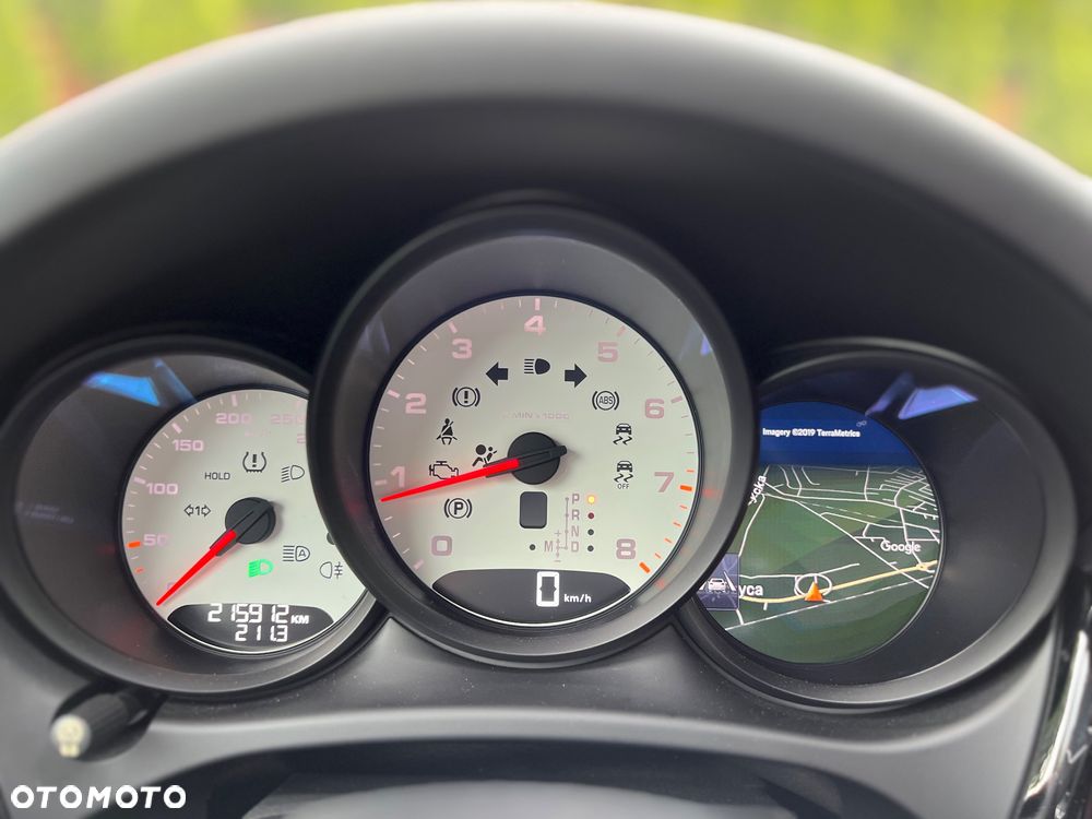 Porsche Macan - 38