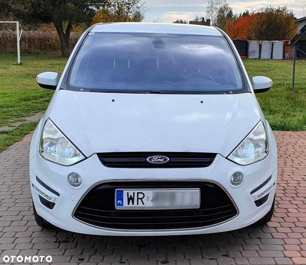 Ford S-Max 2012 photo 4
