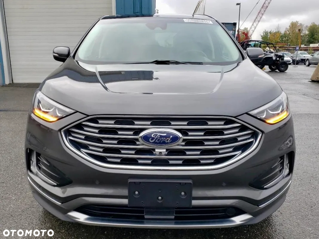 Ford Edge - 2