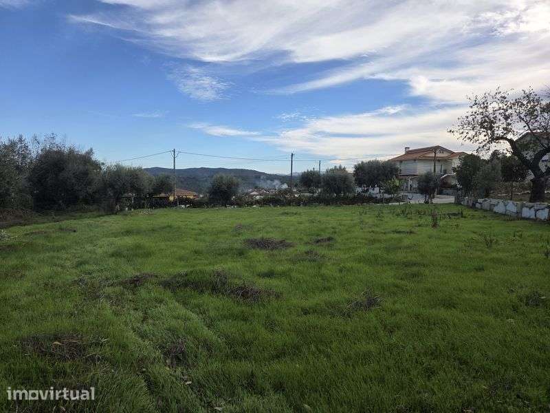 Vendo terreno urbanizavel - 1000m2 - Oliveira, Pindo