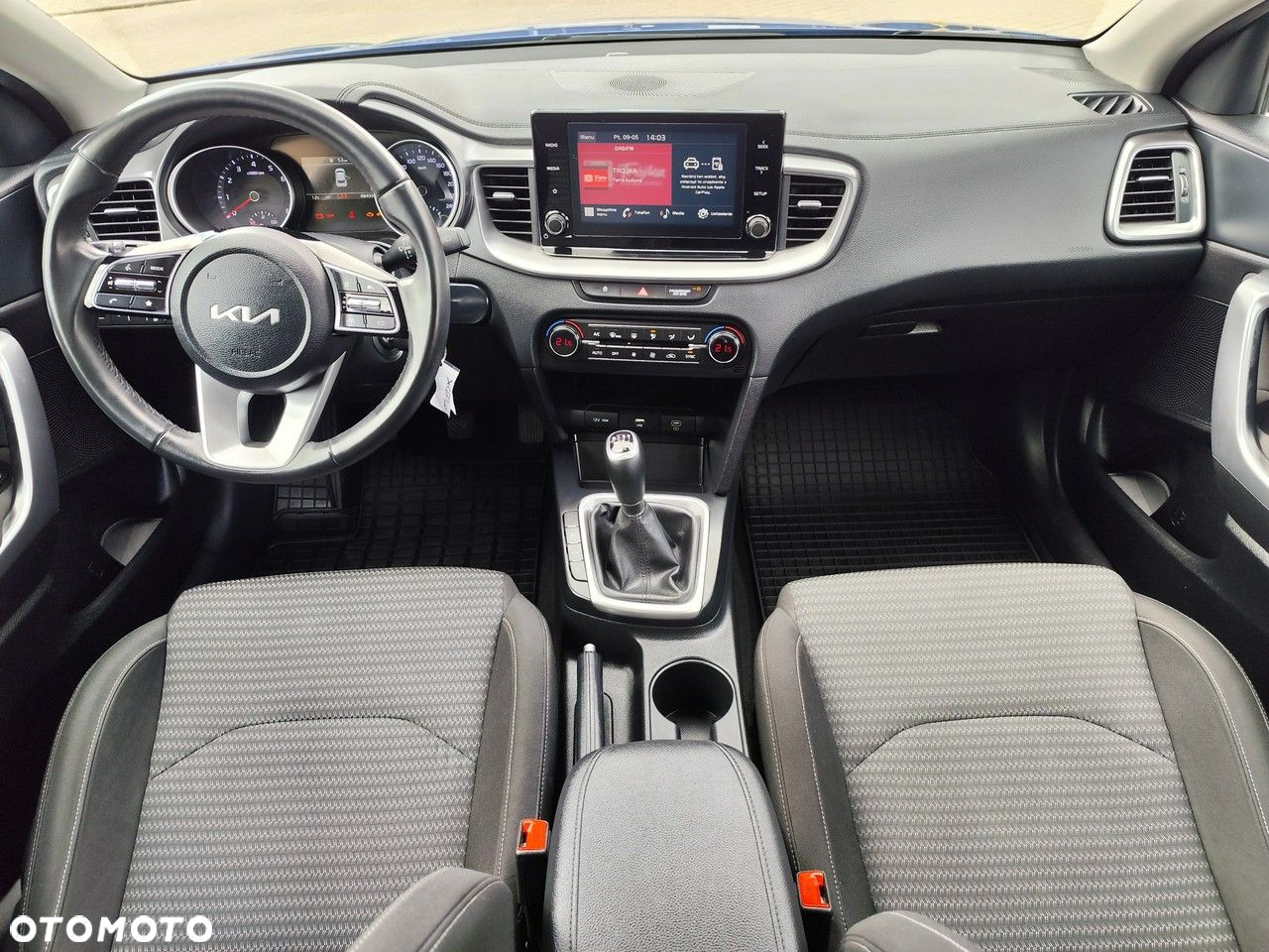 Kia XCeed - 13