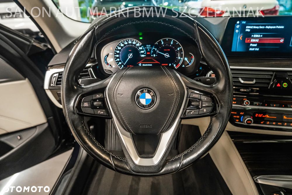 BMW Seria 5 520d xDrive Luxury Line - 15