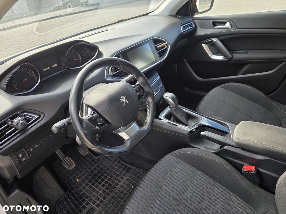 Peugeot 308 - 6