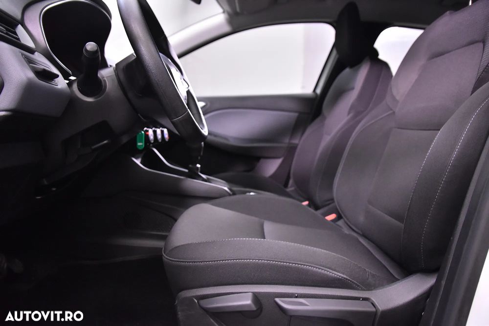Renault Clio - 18