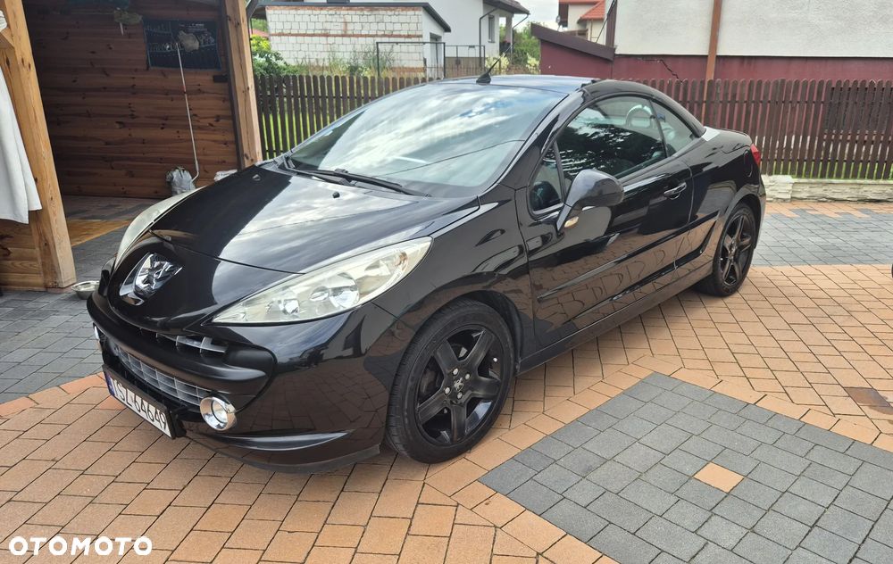 Peugeot 207 CC - 2