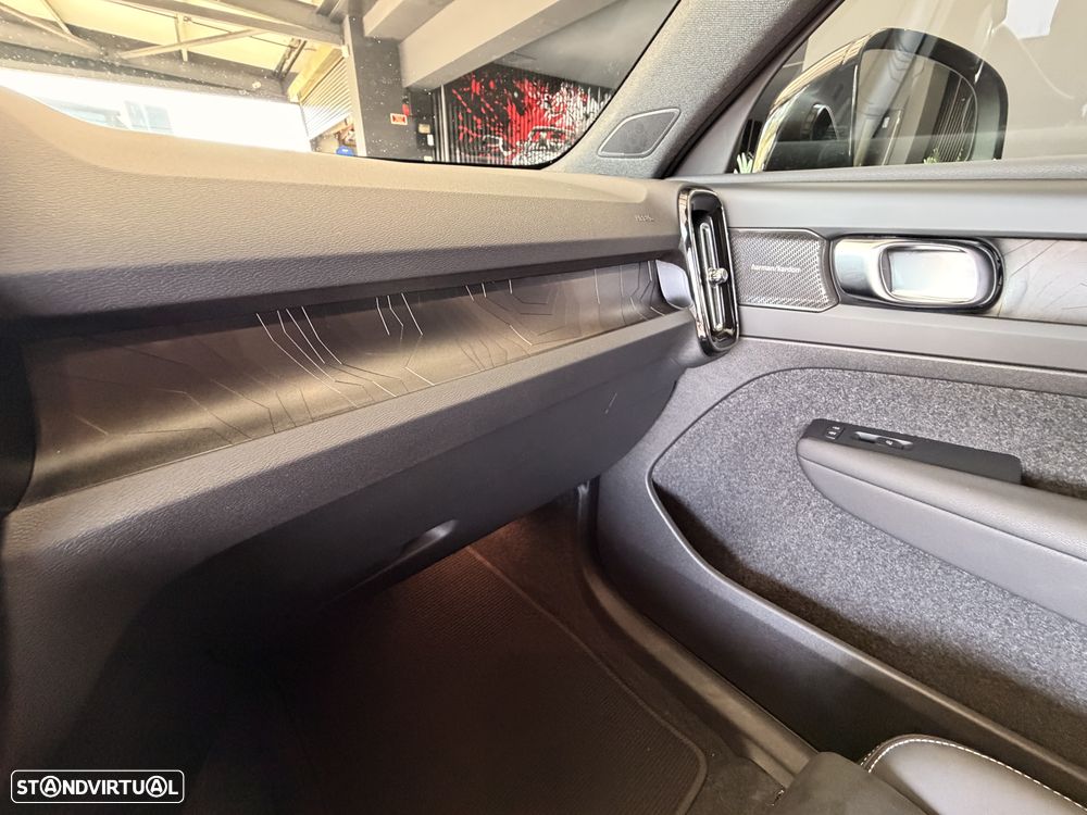 Volvo XC 40 T5 Recharge DKG Essential - 16