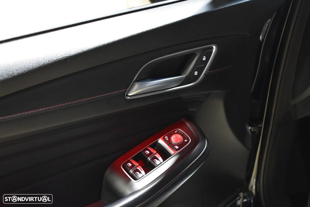 MG EHS 1.5 T-GDI Plug-in Hybrid Luxury - 21