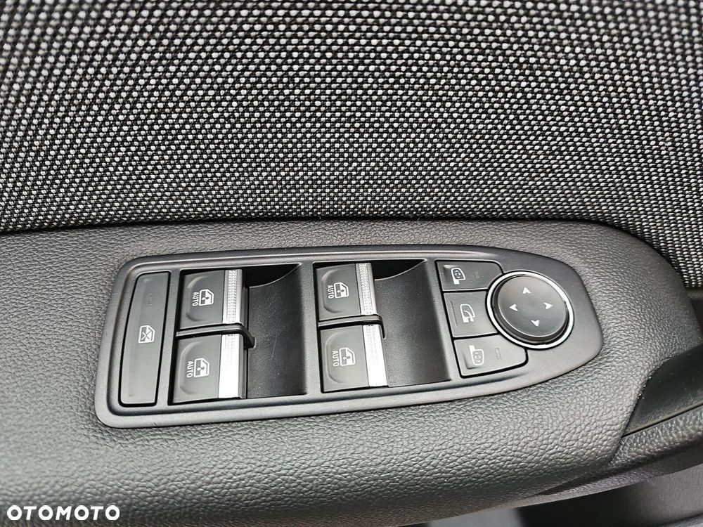 Renault Captur 1.0 TCe Techno - 19