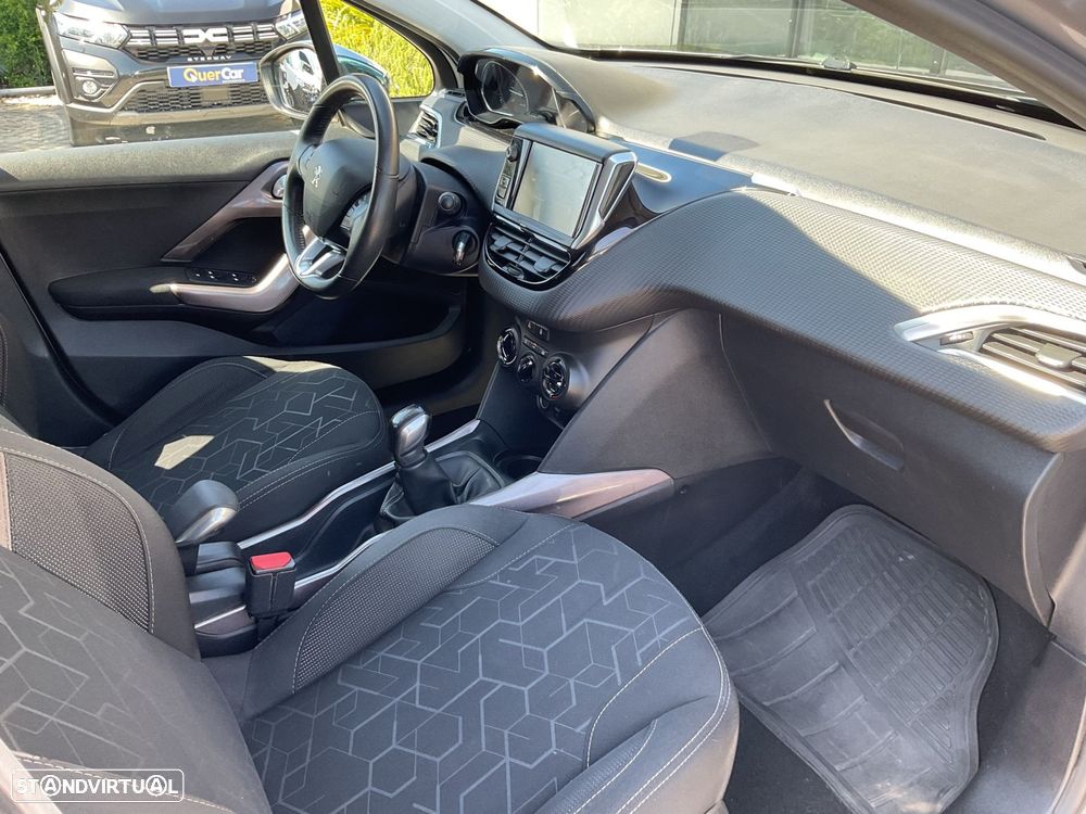 Peugeot 2008 1.2 PureTech Style - 33