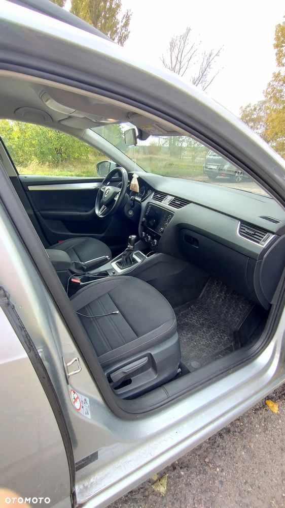 Skoda Octavia ver-1-6-tdi-ambition - 13