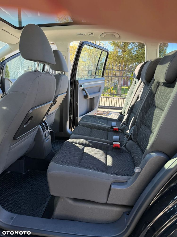 Volkswagen Touran 1.4 TSI United - 12