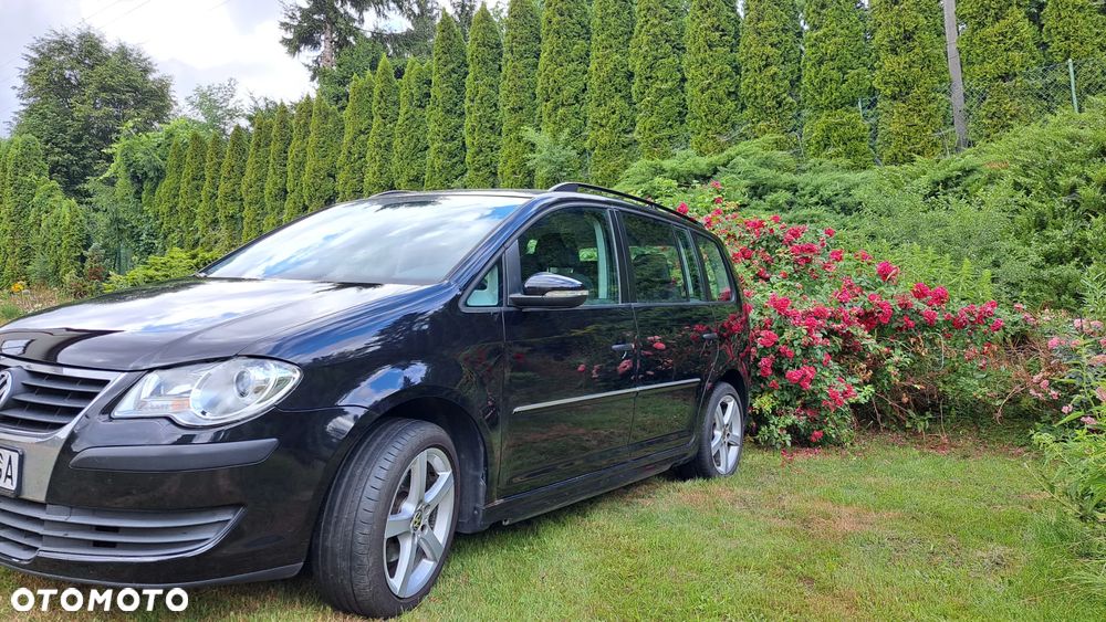 Volkswagen Touran - 2