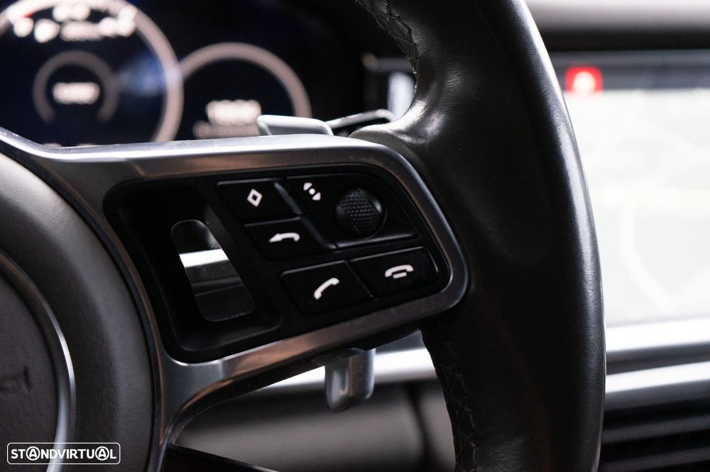 Porsche Panamera Sport Turismo 4 E-Hybrid - 40