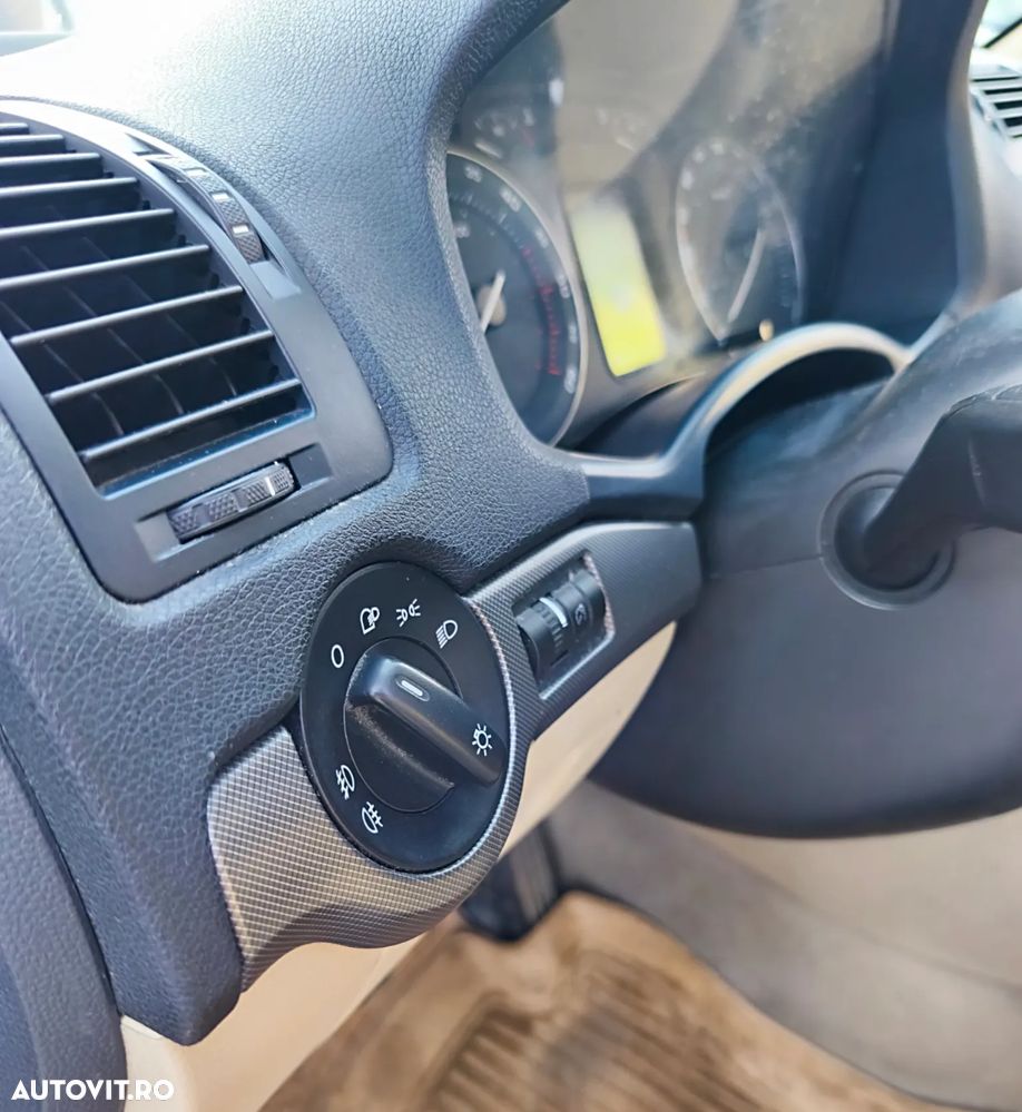 Skoda Octavia 2.0 TDI Elegance - 21