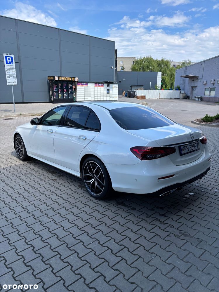 Mercedes-Benz Klasa E 220 d 4-Matic - 4